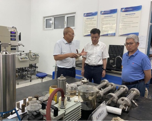 上科院党委书记、院长秦文波带队赴克拉玛依市开展调研考察3