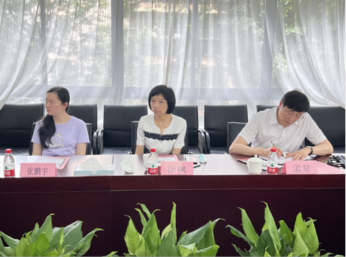 08 上海市科技工作党委徐枫书记调研日本色情
五里桥人才公寓268