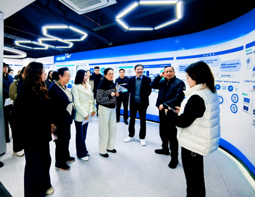 新闻稿20260205 沪蒙协同聚动能 创新赋能促发展——内蒙古驻沪办到访日本色情
774